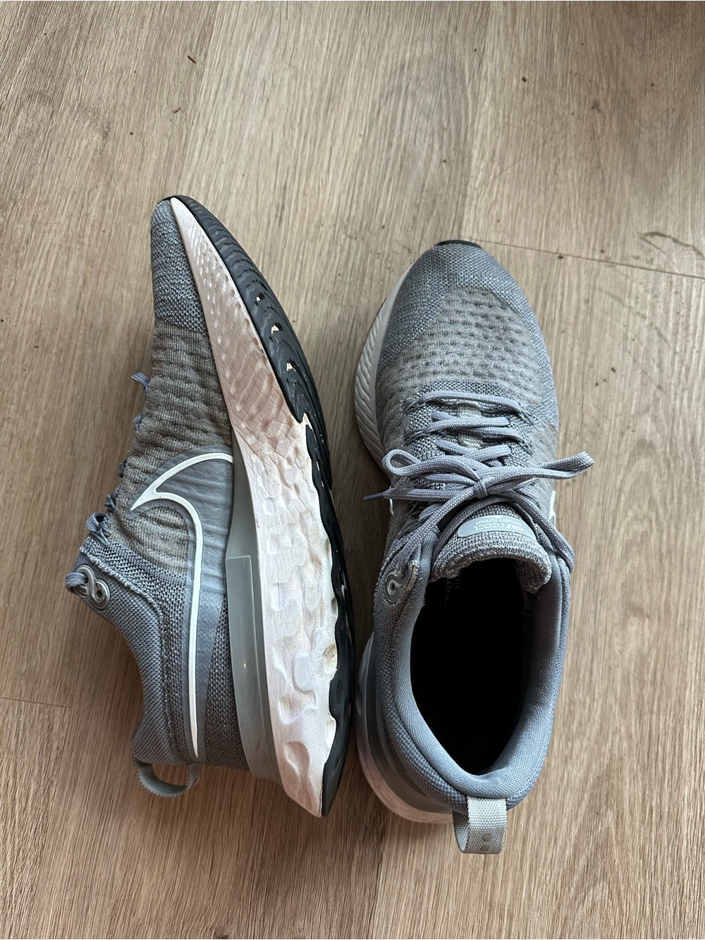 Nike React Infinity Run Flyknit 2 Particle Grey Sneakers Men 10.5